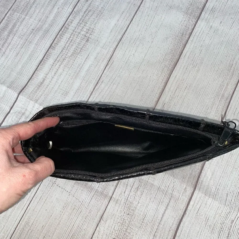 Clemente vintage black clutch w/zipper closure